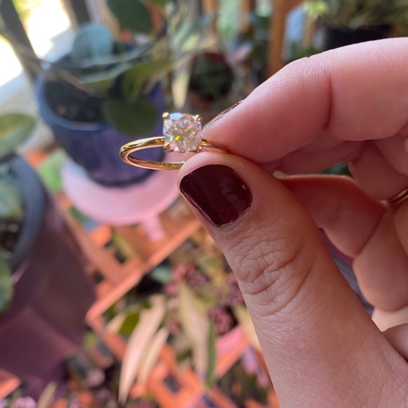 Brilliant Earth 18k gold Petal Engagement Ring - Picture 10 of 13